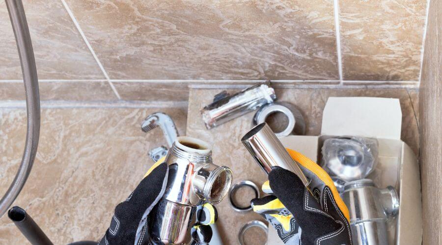 Professional gutter cleaning in North Highlands, CA